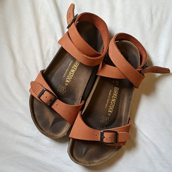 Birkenstock Shoes - Yara Birkenstock size 37 in burnt orange
